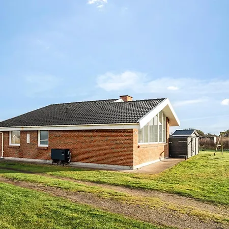 Lovely With Pool, And Sauna, Only 200 Meters From The North Sea * Harboør