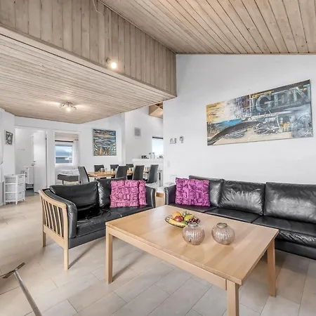 Feriehus Lovely With Pool, And Sauna, Only 200 Meters From The North Sea *