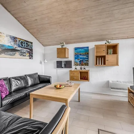 Feriehus Lovely With Pool, And Sauna, Only 200 Meters From The North Sea *